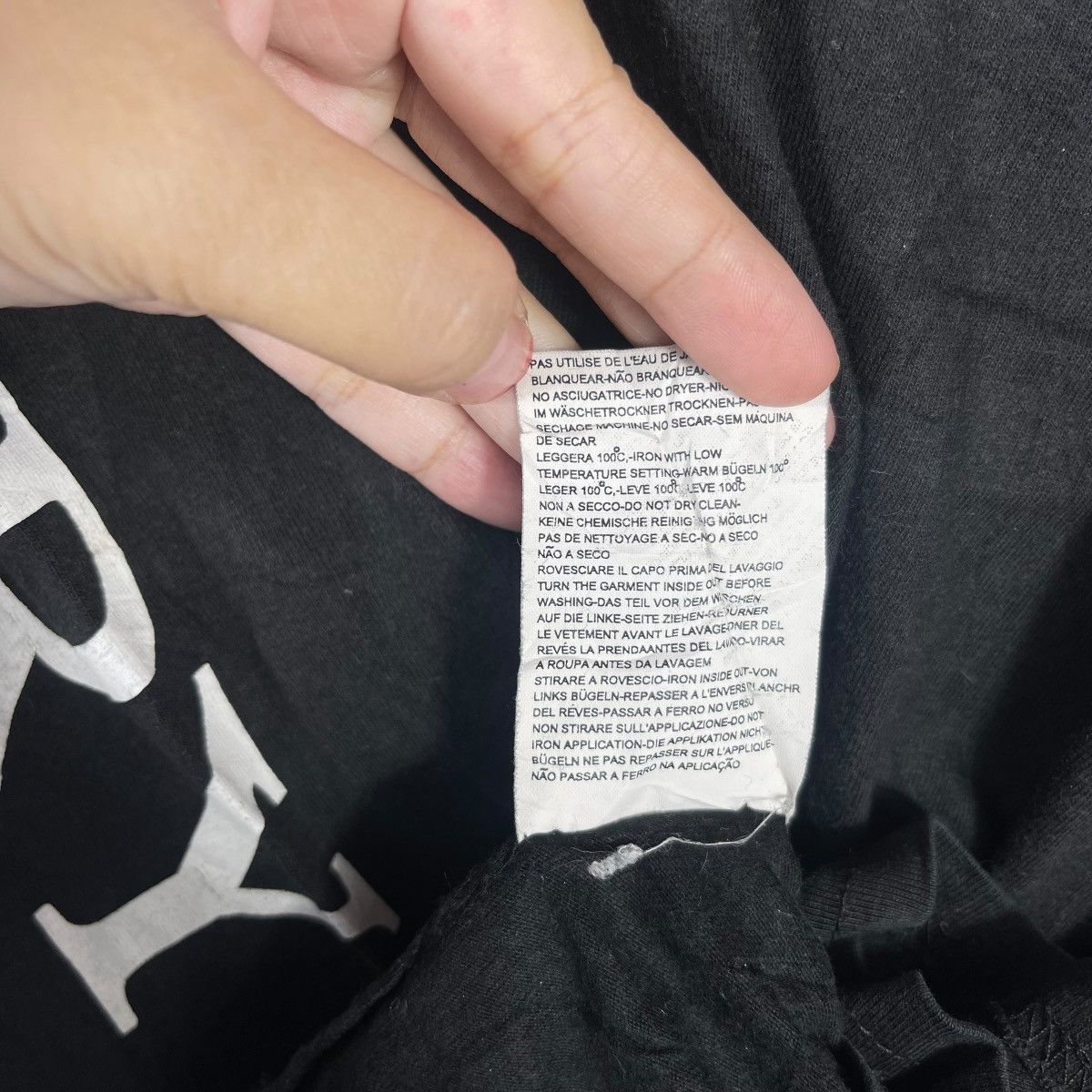Vintage Hydrogen “Luxury” Skull Long Sleeve Tee | Italian Streetwear Size US L / EU 52-54 / 3 - 9 Thumbnail