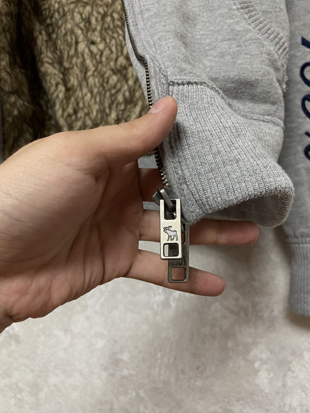 Abercrombie & Fitch Abercrombie & Fitch fur Zip hoodie y2k Size M / US 6-8 / IT 42-44 - 10 Thumbnail