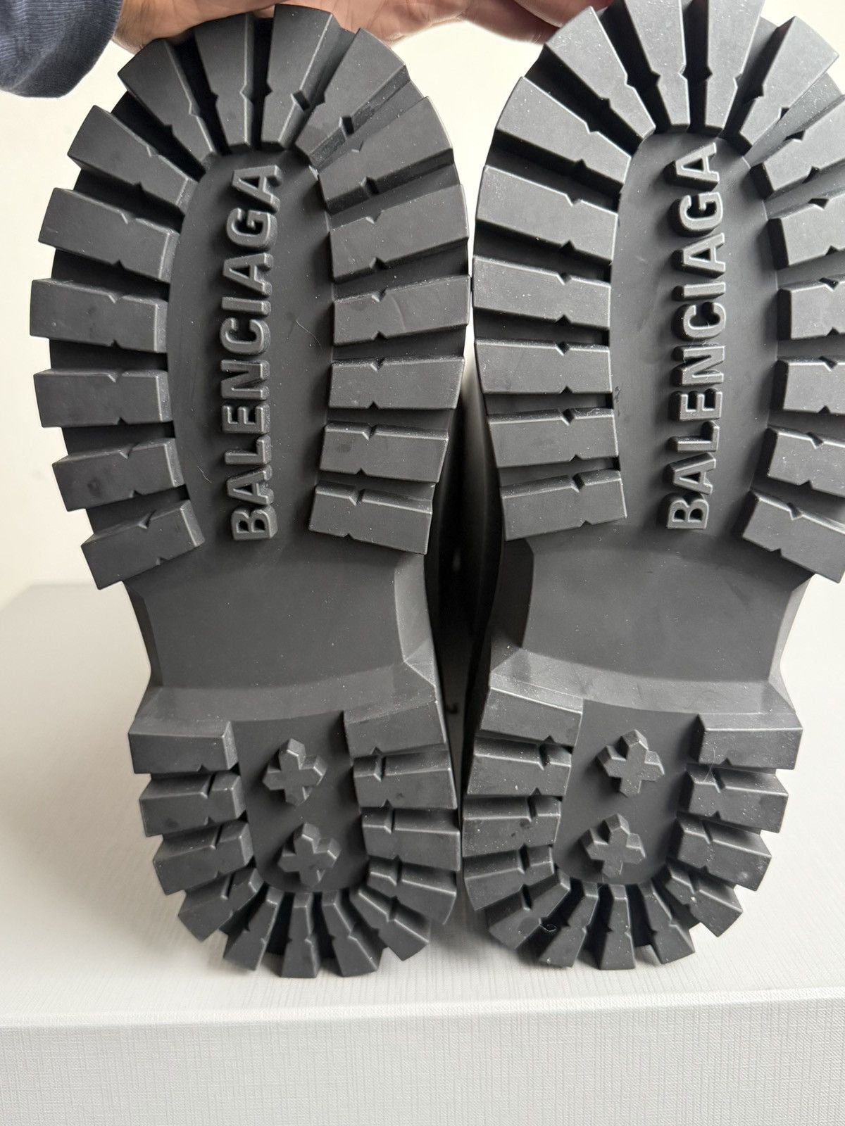 Balenciaga Balenciaga Bulldozer Rainboot Size US 9 / EU 42 - 8 Thumbnail