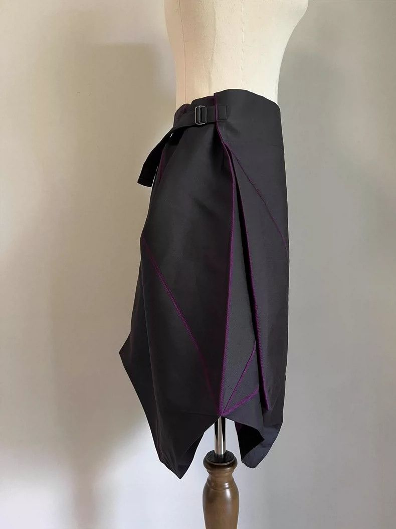 Issey Miyake Issey Miyake size:3 Black Space aurora skirt Size 32" / US 10 / IT 46 - 4 Thumbnail