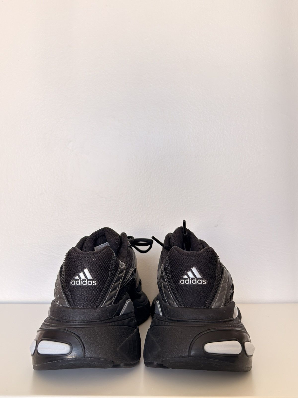 Adidas Adidas XLG 2.0 Size US 8 / EU 41 - 8 Thumbnail
