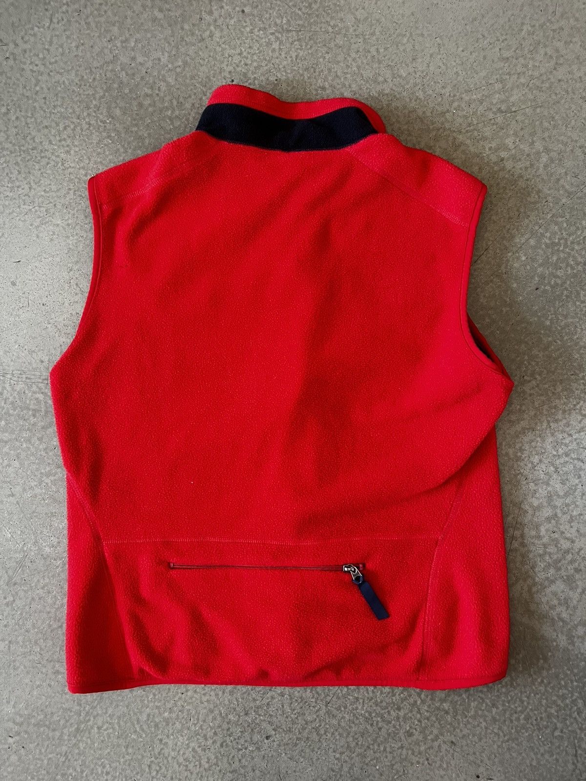 Patagonia Vintage Patagonia Fleece Vest - Red - Size L Size US L / EU 52-54 / 3 - 2 Thumbnail
