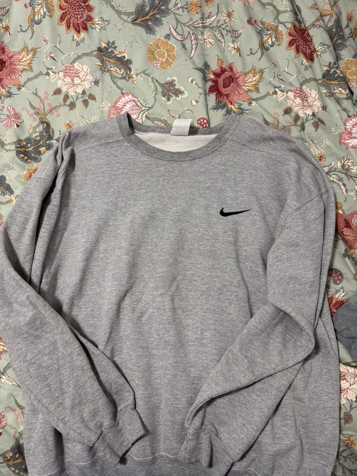 Nike Vintage Nike Grey Sweatshirt Size US L / EU 52-54 / 3 - 1 Thumbnail