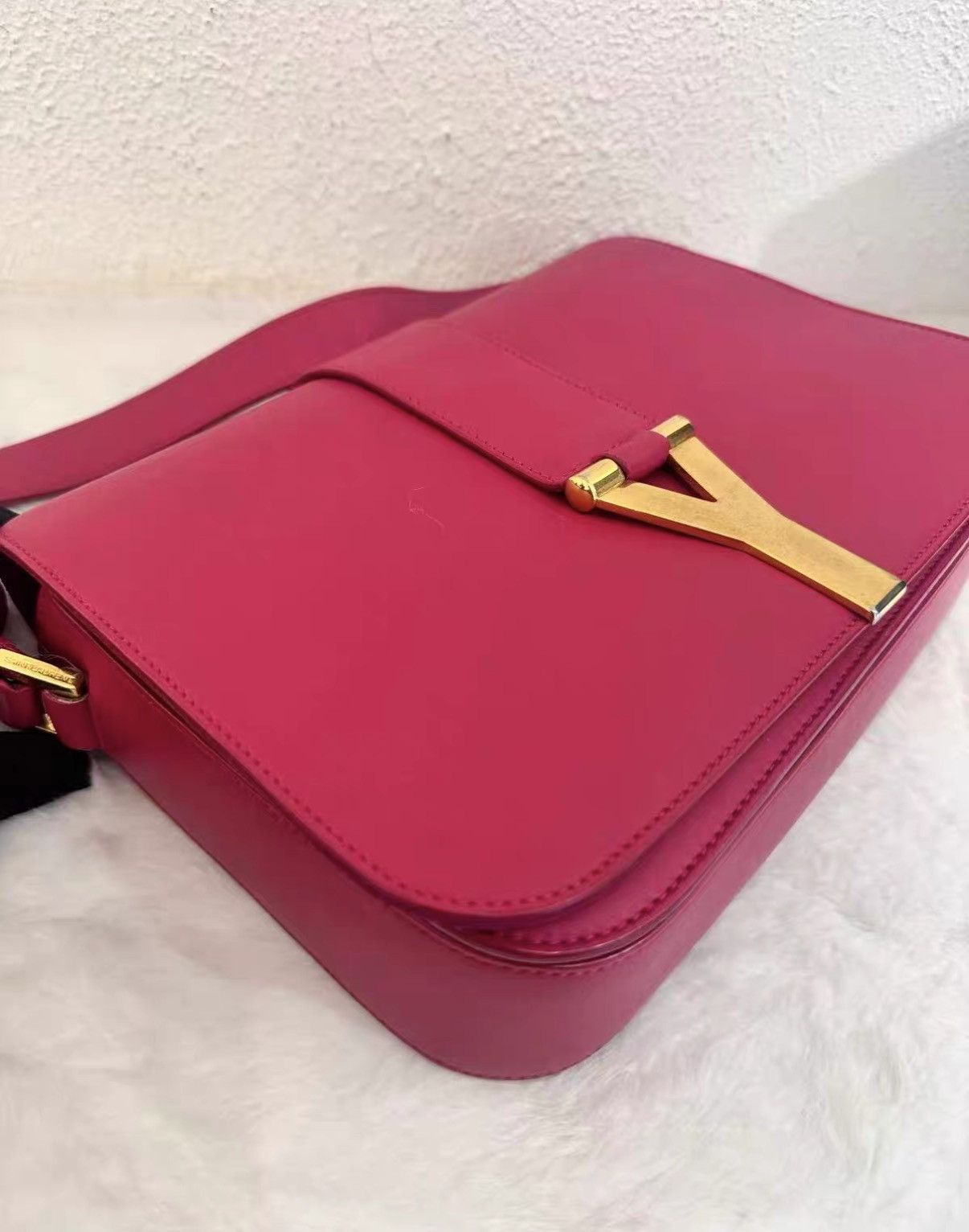 Yves Saint Laurent YSL Chyc fuchsia Y-lock crossbody & shoulder bag J38 Size ONE SIZE - 5 Thumbnail