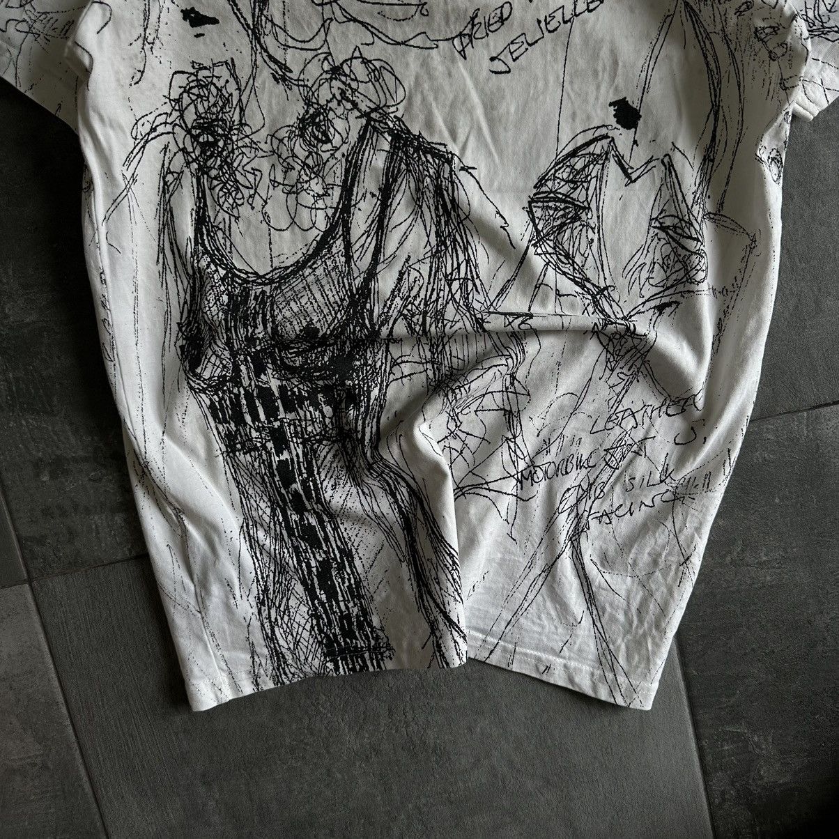 John Richmond Vintage Japanese Style John Richmond T-shirts Overprint Y2K Size S / US 4 / IT 40 - 7 Thumbnail