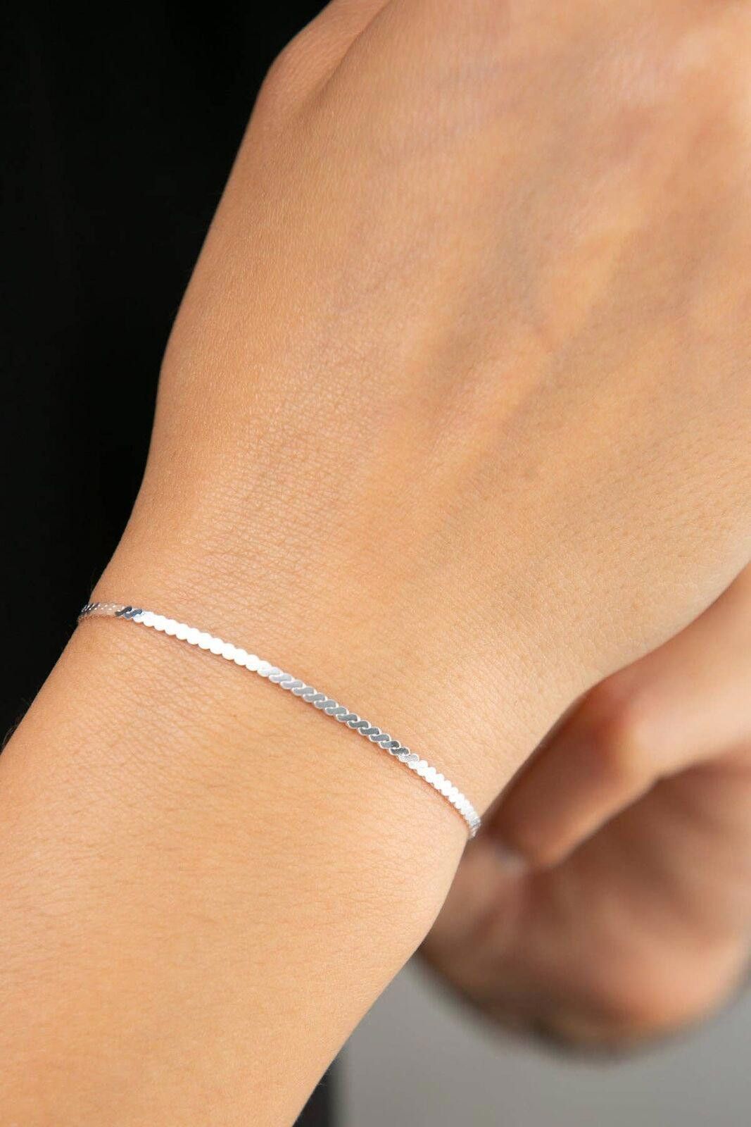 Designer Women's 925 Sterling Silver Fox Tail Bracelet Size ONE SIZE - 1 Thumbnail
