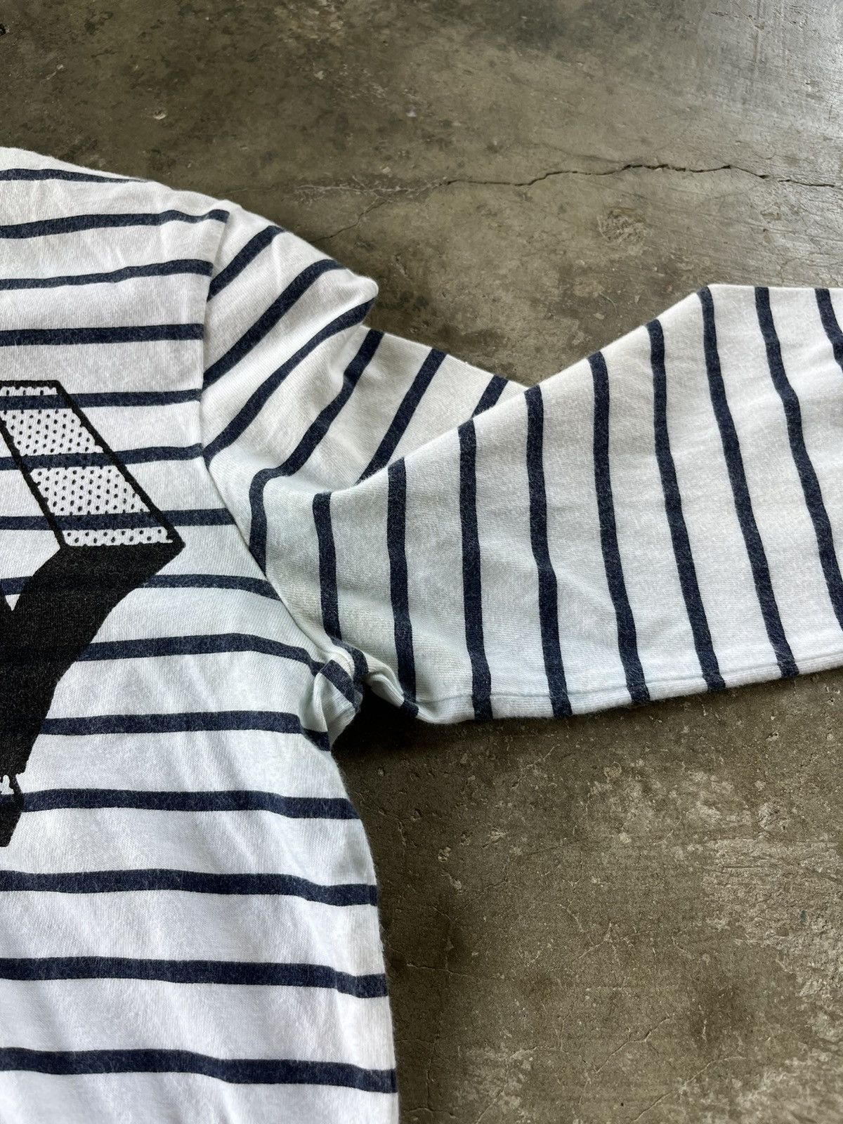 Comme des Garcons × Designer × Japanese Brand ⚡️Comme Des Garçons Stripe Spell Out Logo Long Sleeve 🇯🇵 Size S / US 4 / IT 40 - 7 Thumbnail