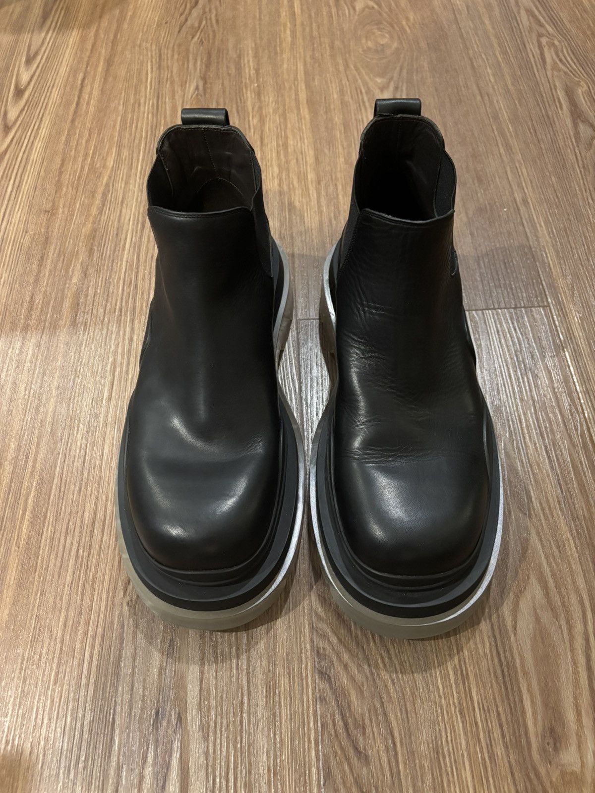 Bottega Veneta Bottega Veneta Tire Chelsea Boot Size US 10.5 / EU 43-44 - 3 Thumbnail