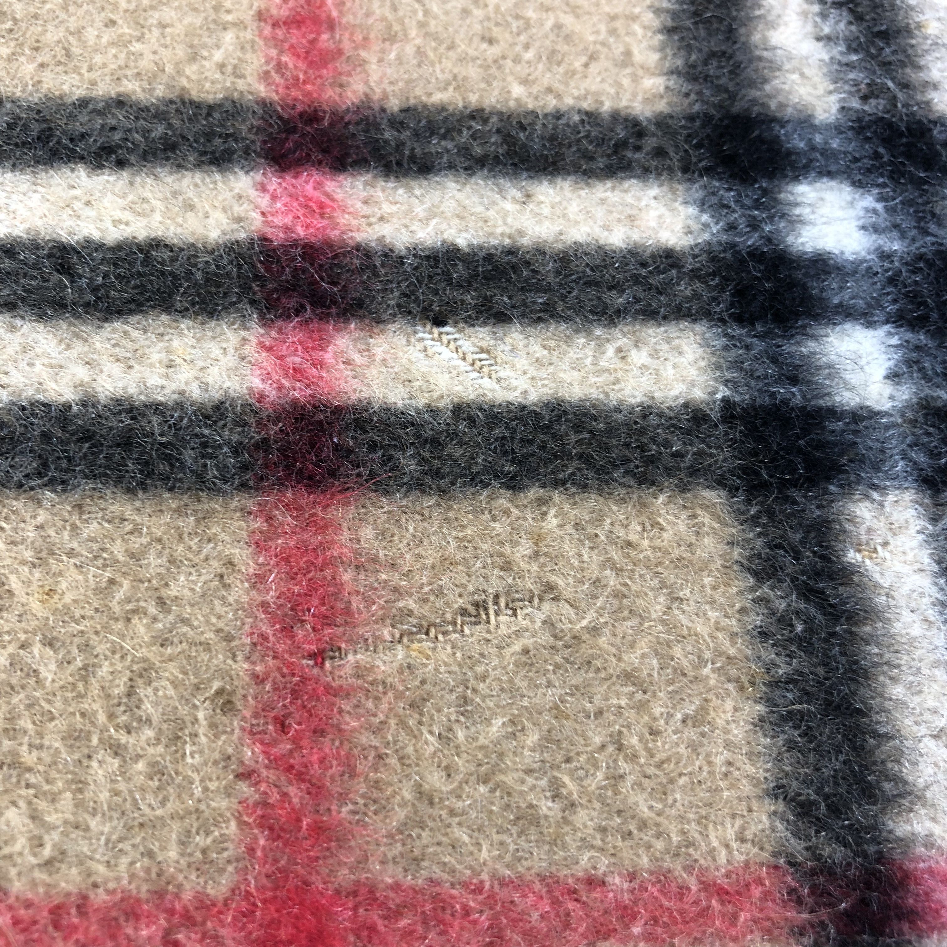 Burberry Burberrys Tan Nova Check Cashmere Scarf Muffler V1667 Size ONE SIZE - 13 Thumbnail