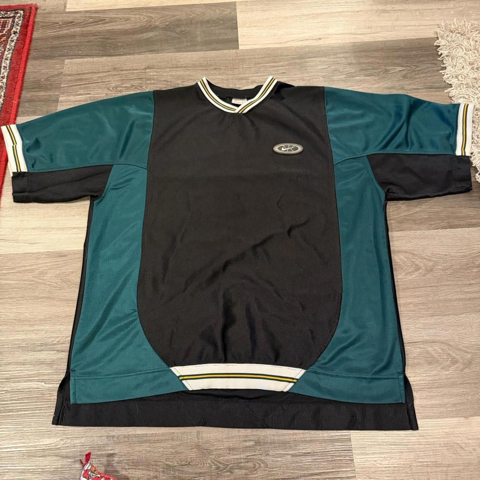 Nike Vintage nike athletic jersey style shirt 90s L/XL Size US L / EU 52-54 / 3 - 2 Thumbnail