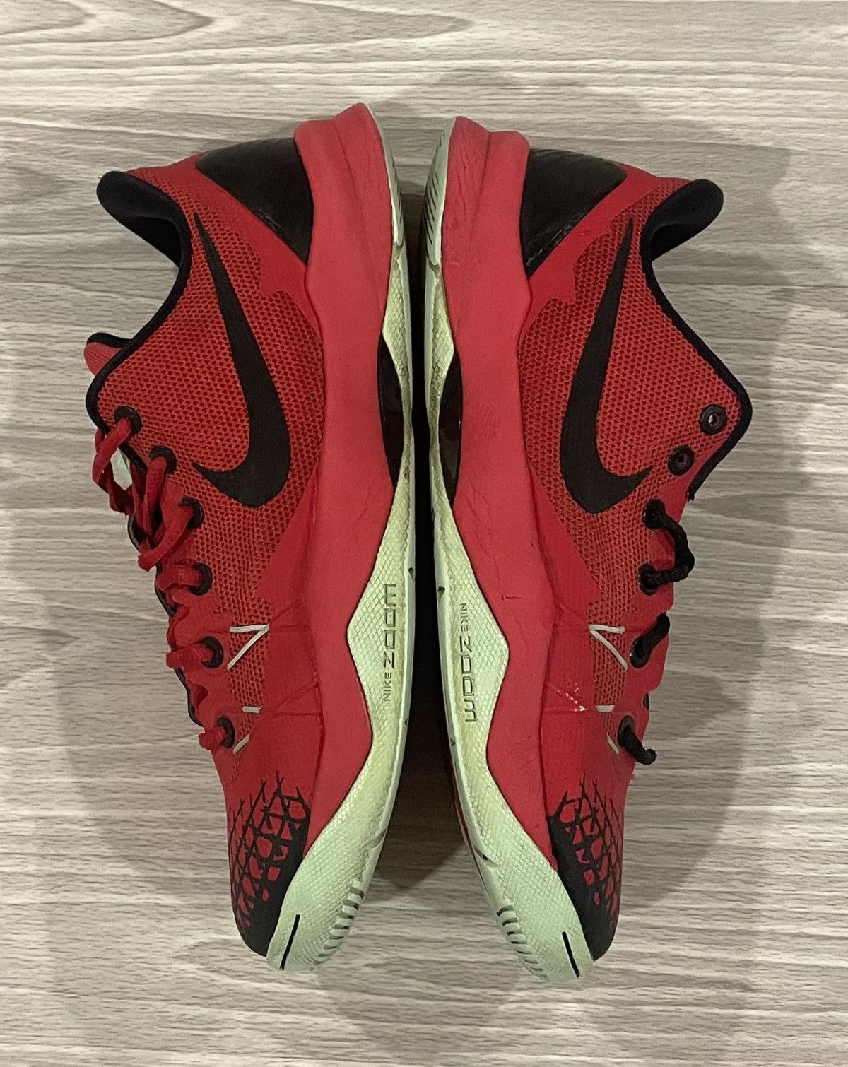 Nike Nike Air Zoom Kobe Venomenon 4 University Red Men's Size 8.5 Size US 8.5 / EU 41-42 - 6 Thumbnail