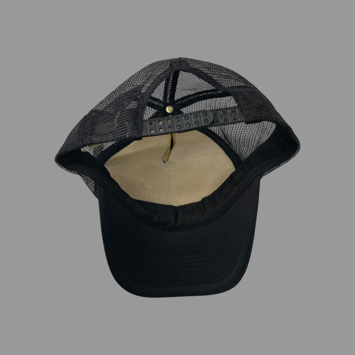 Vintage Vintage 90s trucker hat Size ONE SIZE - 3 Thumbnail