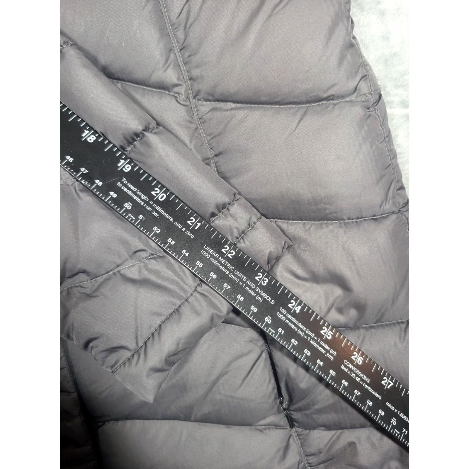The North Face VINTAGE? The North Face Jacket Womens Small Gray 600 Down Puffer Mid Length Warm Size S / US 4 / IT 40 - 4 Thumbnail