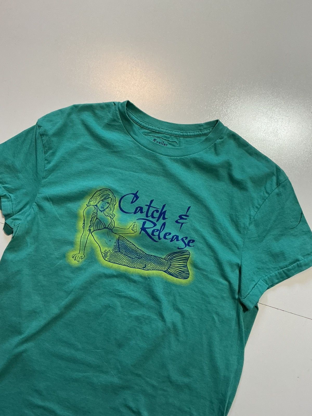 Other Y2K Trailer Vintage Fit Catch & Release Mermaid T-Shirt Size US M / EU 48-50 / 2 - 4 Thumbnail