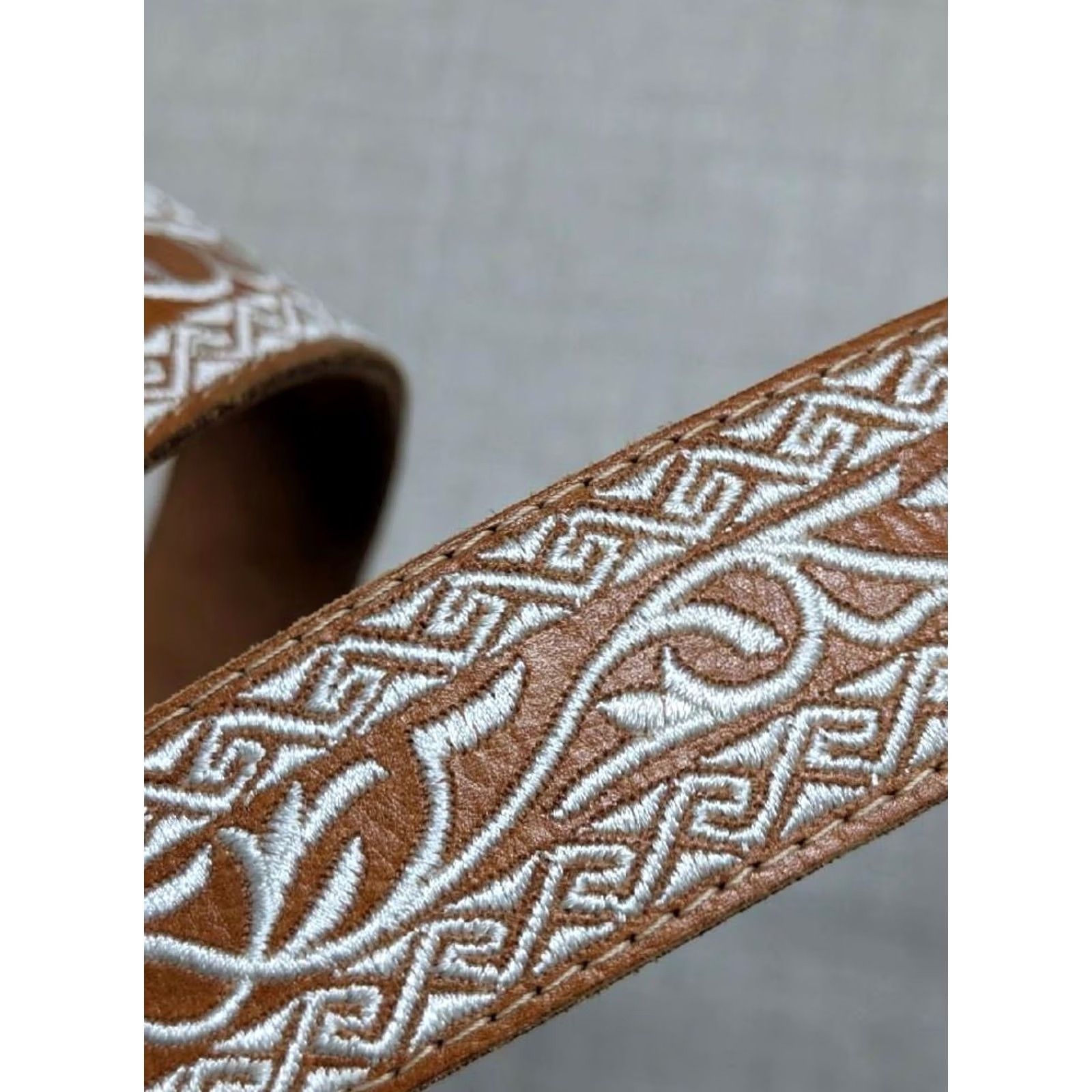 Vintage VINTAGE WESTERN Belt HORSES embroidered 38 brown COWBOY handcrafted Mens Size 38 - 4 Thumbnail