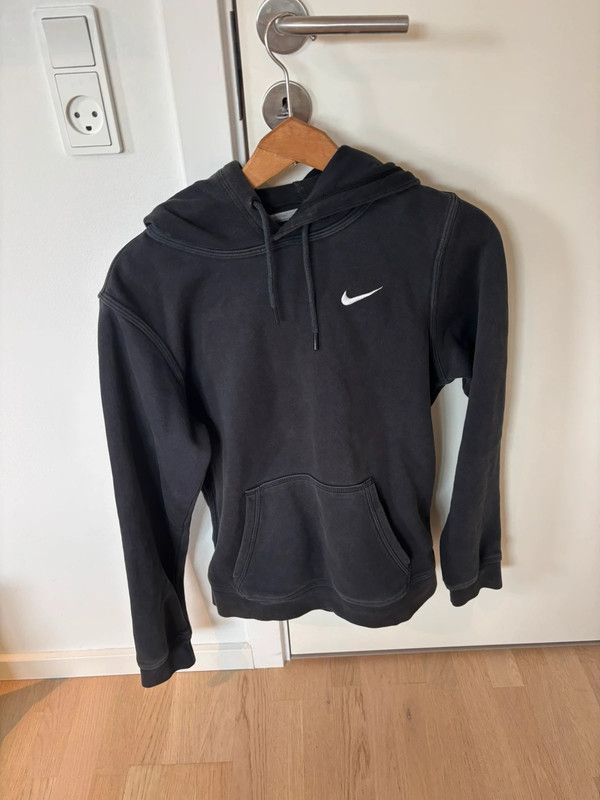 Nike Nike Hoodie – Black & in Great Condition! Size US M / EU 48-50 / 2 - 1 Thumbnail