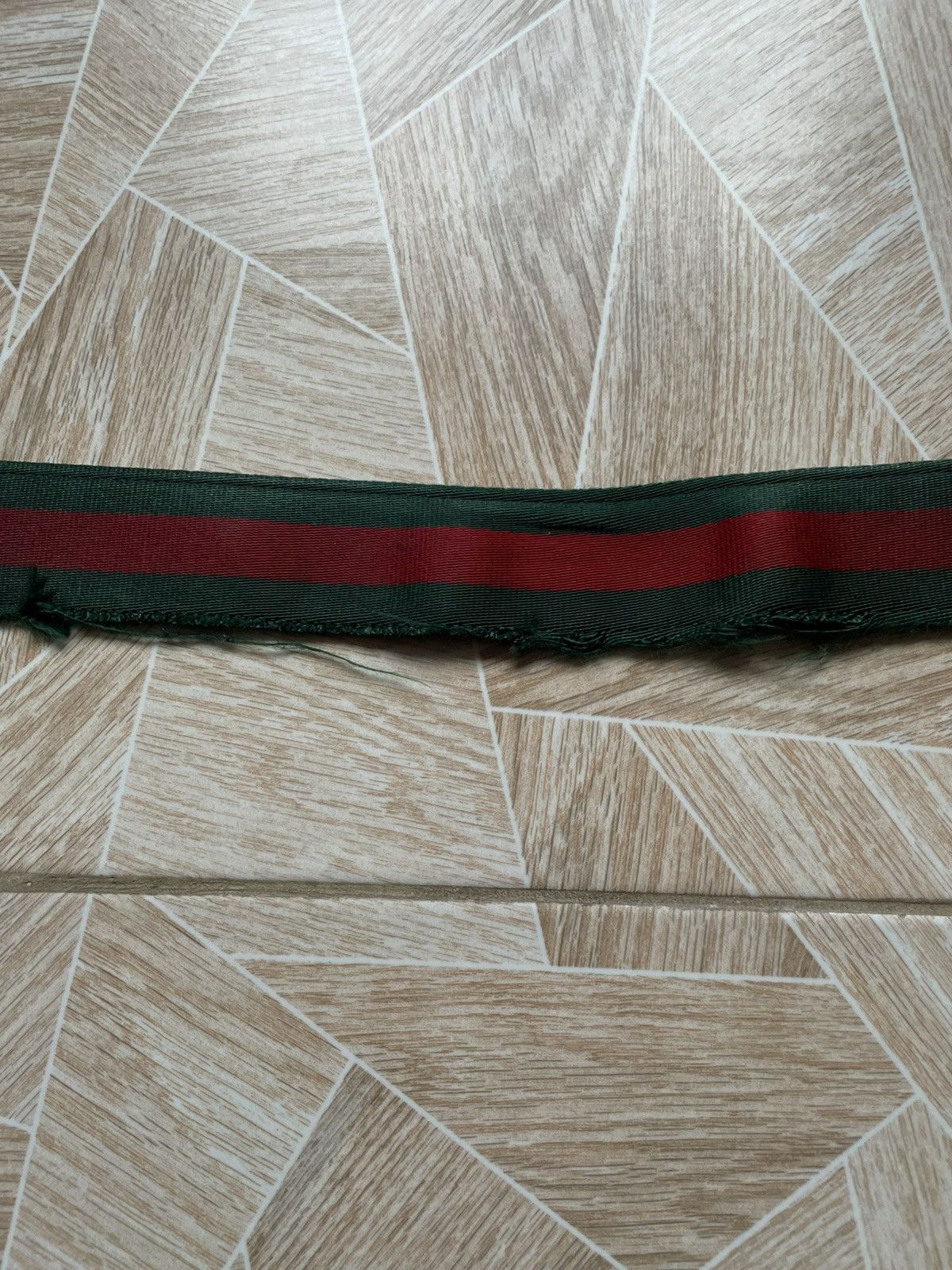 Gucci × Vintage Vintage Designer Gucci Leather Metal Buckle Belt Red Green Size ONE SIZE - 7 Thumbnail