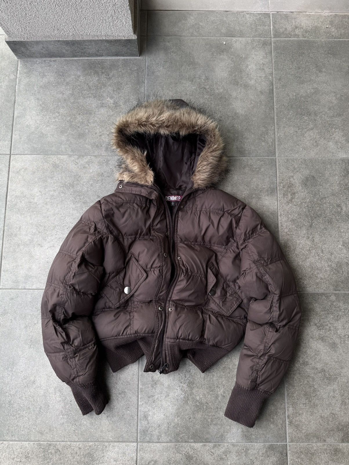 Japanese Brand Vintage Puffer Cropped Bomber Jacket Faux Fur Y2K Avantgarde Size M / US 6-8 / IT 42-44 - 1 Thumbnail