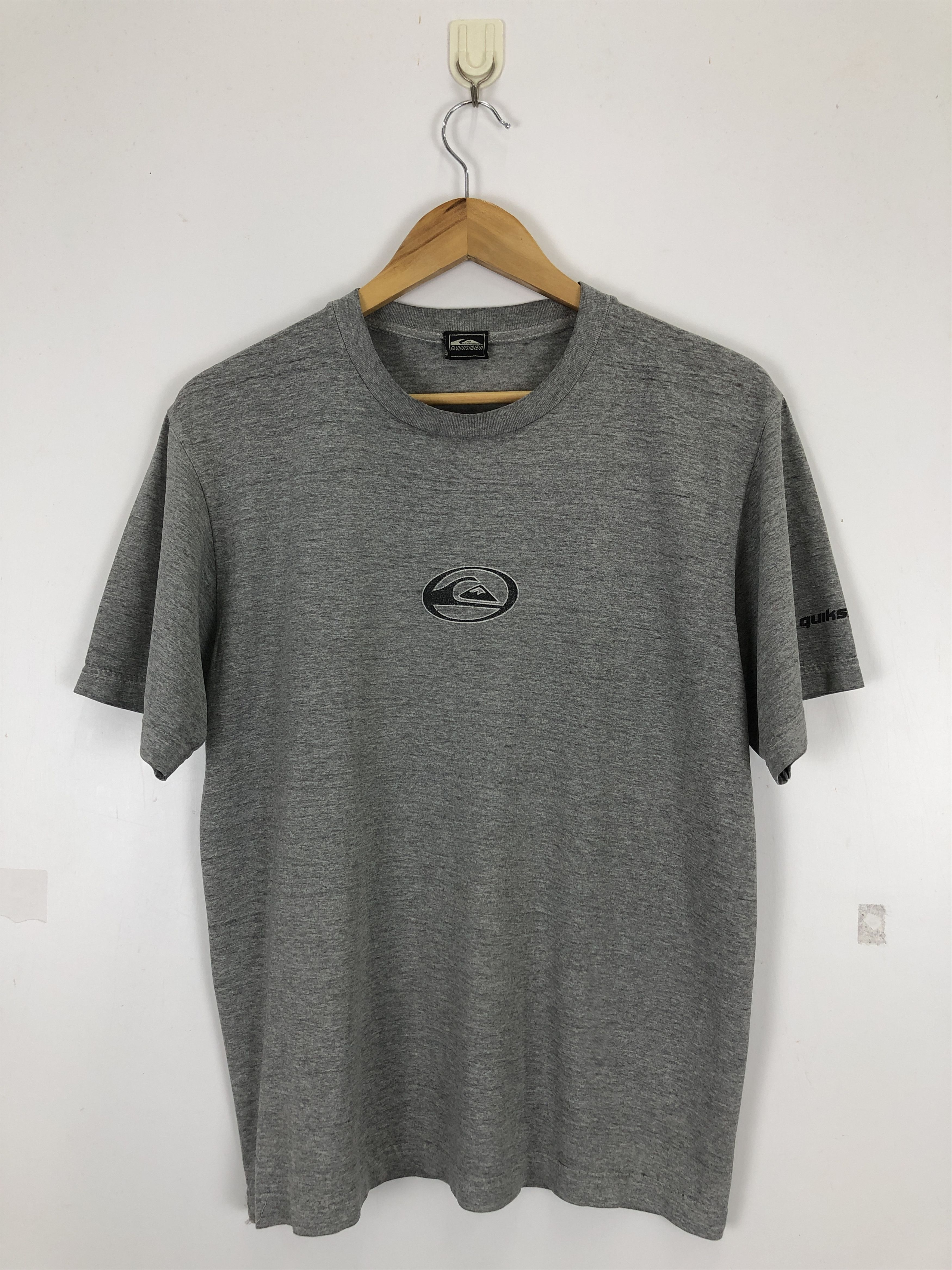 Quiksilver × Vintage Vintage 90s Quiksilver Surfing Short Sleeve Tee Size US M / EU 48-50 / 2 - 1 Thumbnail