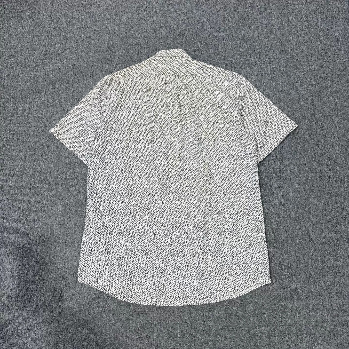 Louis Vuitton LV all over print short sleeve shirt XL 99 new Size US XL / EU 56 / 4 - 2 Thumbnail