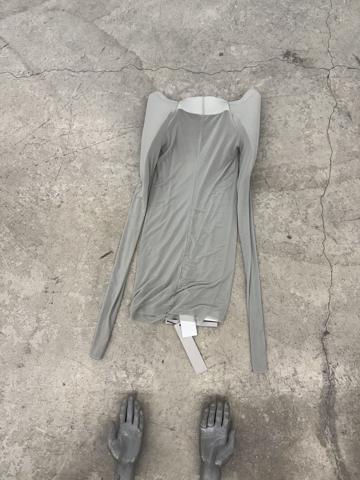 Rick Owens RICK OWENS FW22 STROBE AVANT GARDE POINT SHOULDER TOP Size S / US 4 / IT 40 - 2 Thumbnail
