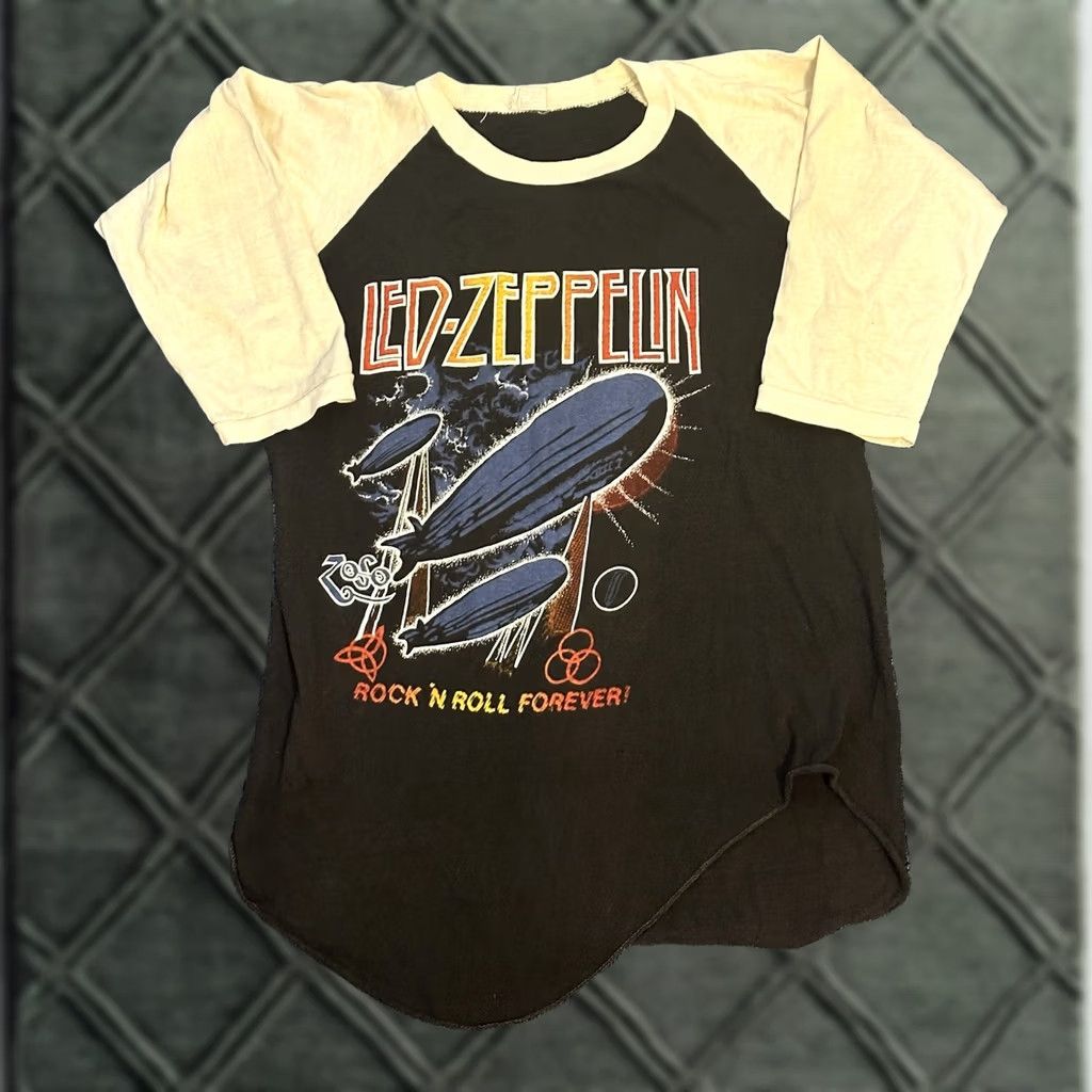 Glanshirt VINTAGE Led Zeppelin Raglan Shirt Rock N Roll Forever 1970s Swan Song Medium Unisex 3/4 Sleeve Graphic Tee Mens Womens Size US M / EU 48-50 / 2 - 1 Thumbnail