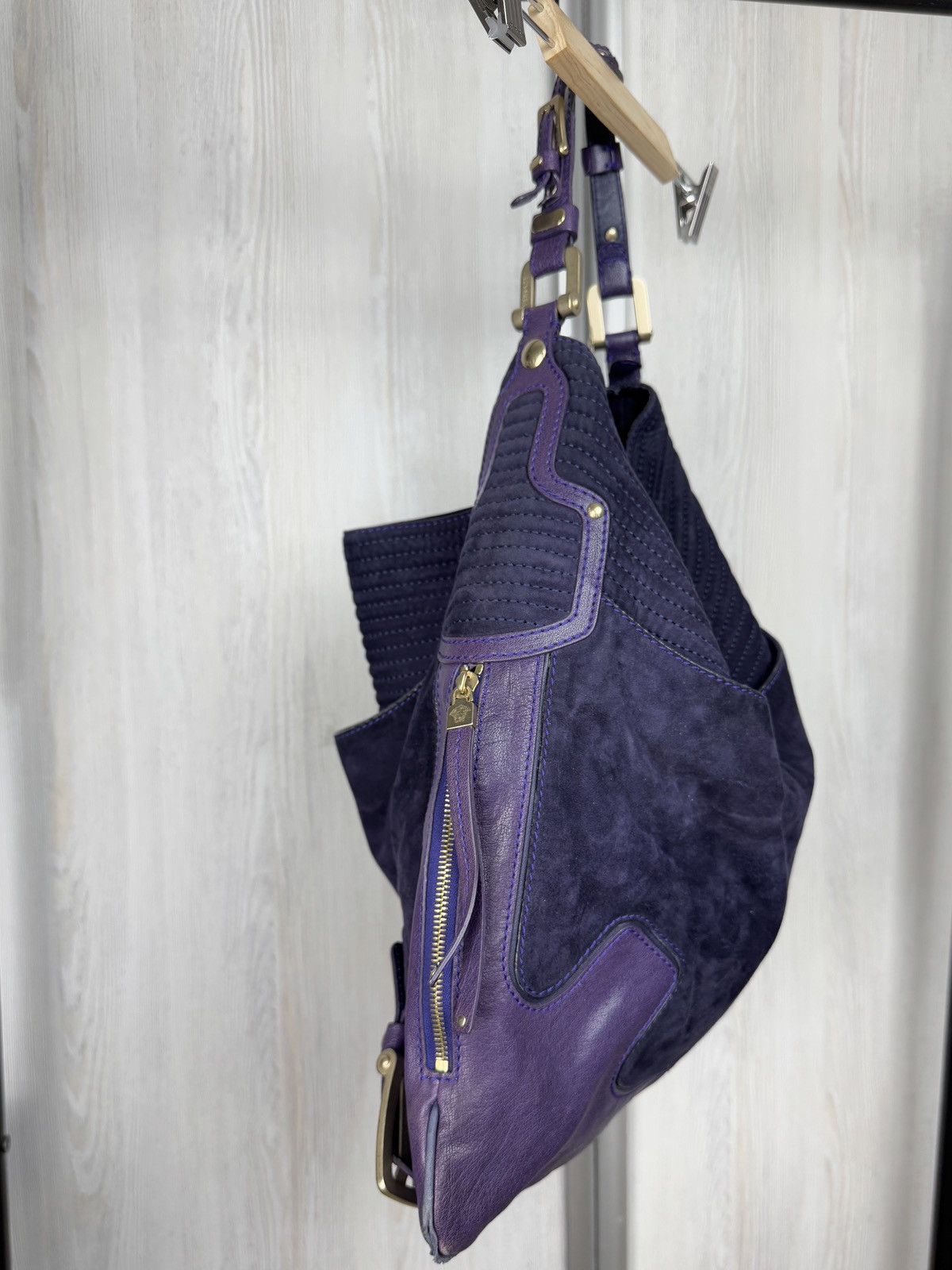 Versace Versace Made in Italy Suede leather hobo handle shoulder bag Size ONE SIZE - 7 Thumbnail