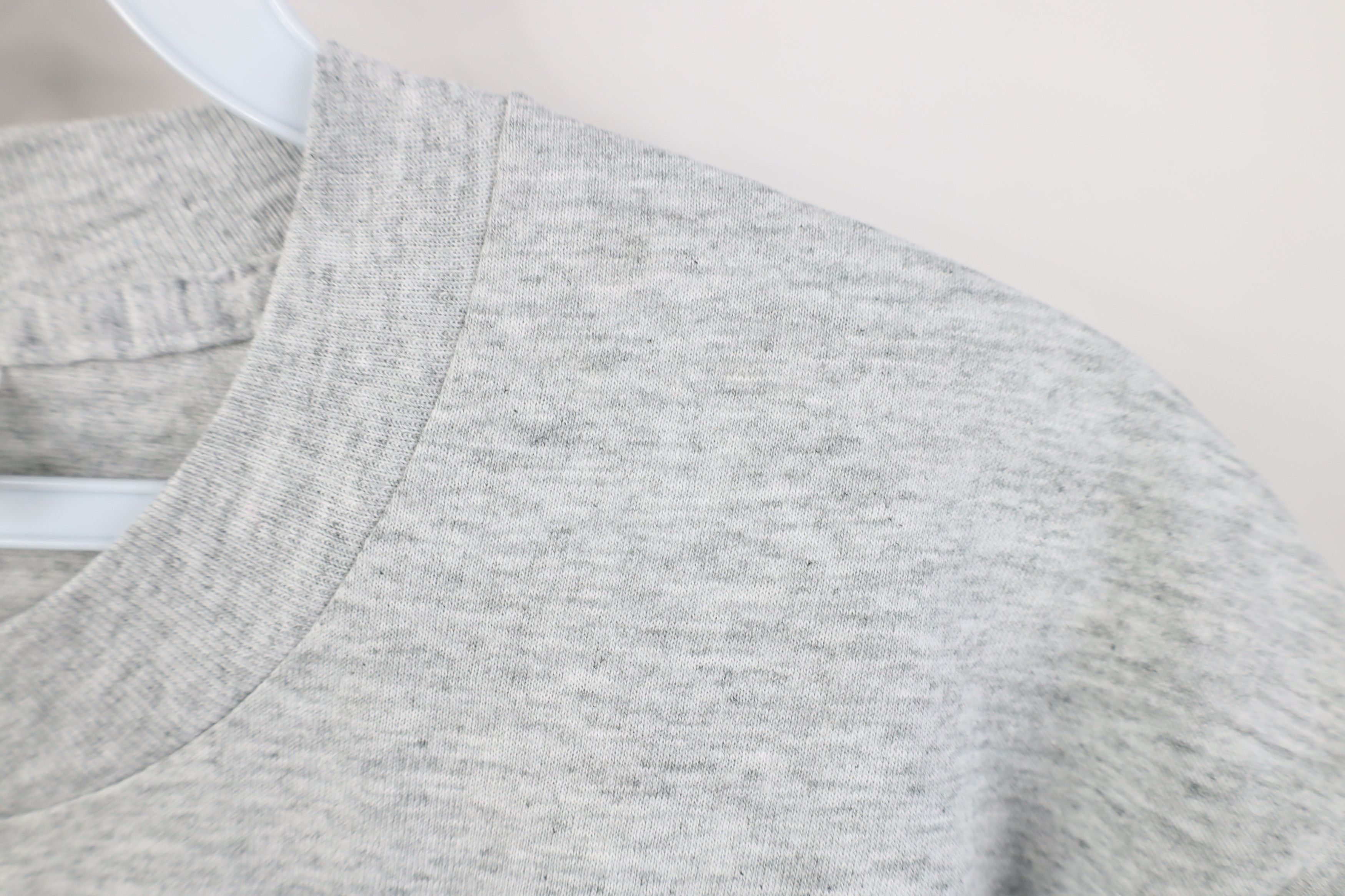 Vintage Vintage 90s Streetwear Short Sleeve Pocket T-Shirt Gray USA Size US L / EU 52-54 / 3 - 7 Thumbnail