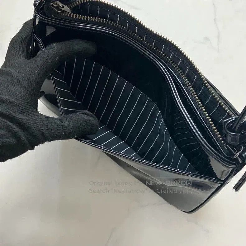 Jean Paul Gaultier Jean Paul Gaultier Black Patent Leather Shoulder Bag. Size ONE SIZE - 8 Thumbnail