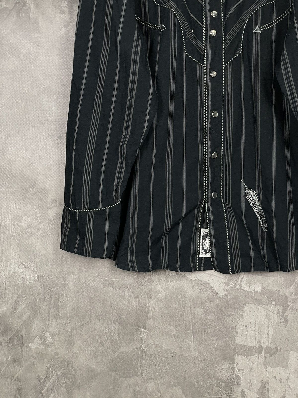 Affliction × Japanese Brand × Vintage Vintage Y2K Embroidered Punk Gothic Opium Shirt Button Ups Size US L / EU 52-54 / 3 - 7 Thumbnail