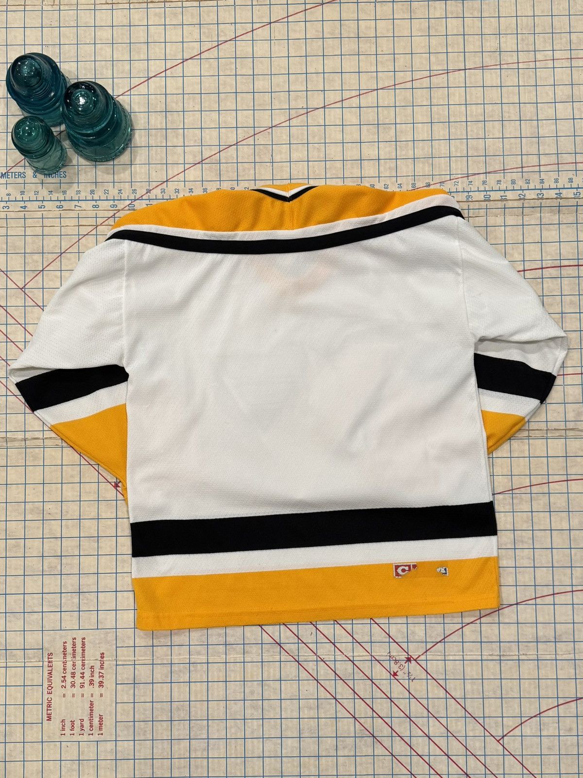 Ccm Vintage CCM Pittsburg Penguins Jersey White Boys Size L/XL Size US XS / EU 42 / 0 - 8 Thumbnail