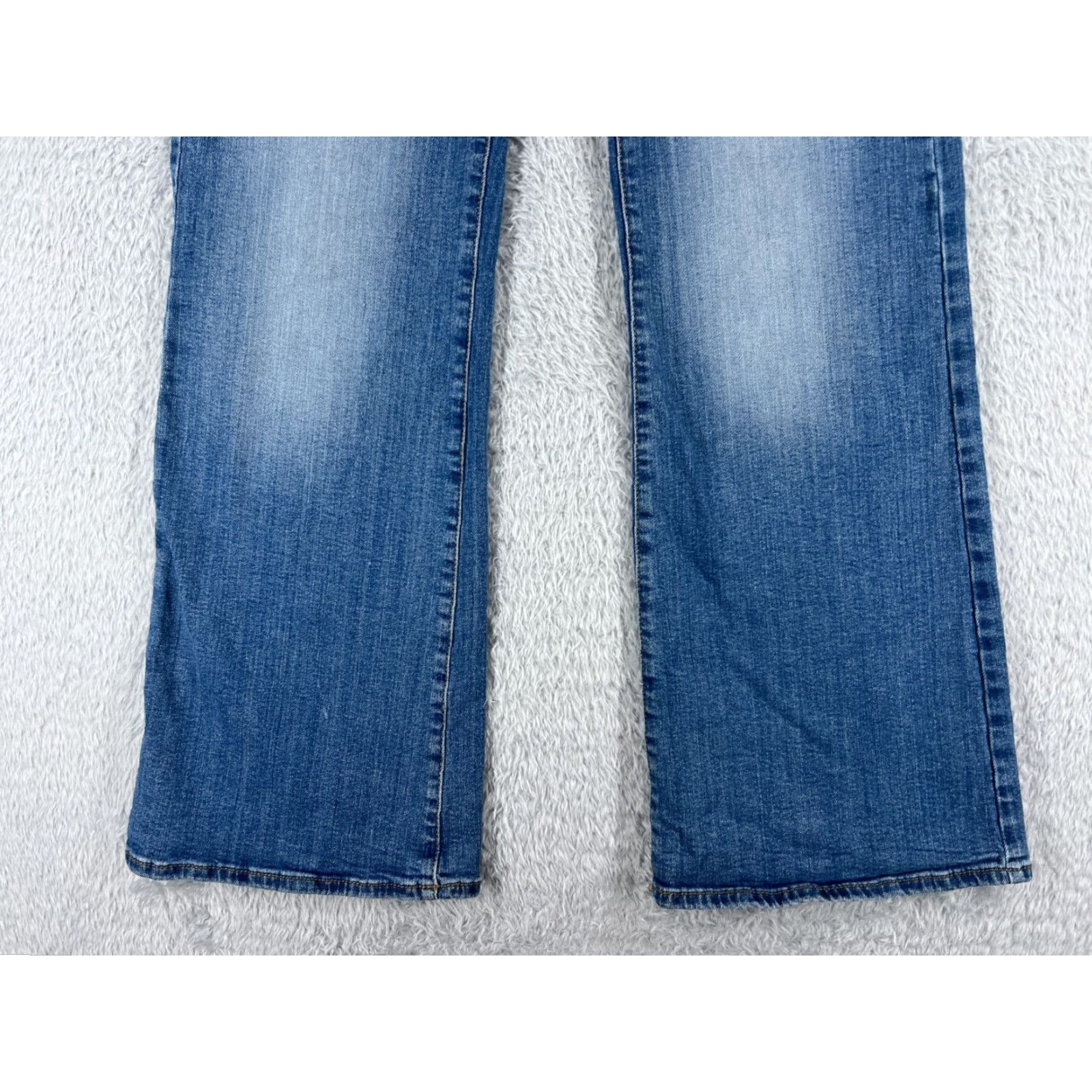 Vintage Den!m Jeans Womens 30x29 Blue Denim 5-Pocket Design Mid Rise Bootcut Distressed Regular Flat Front Cotton Blend Size 36" / US 14 / IT 50 - 2 Thumbnail