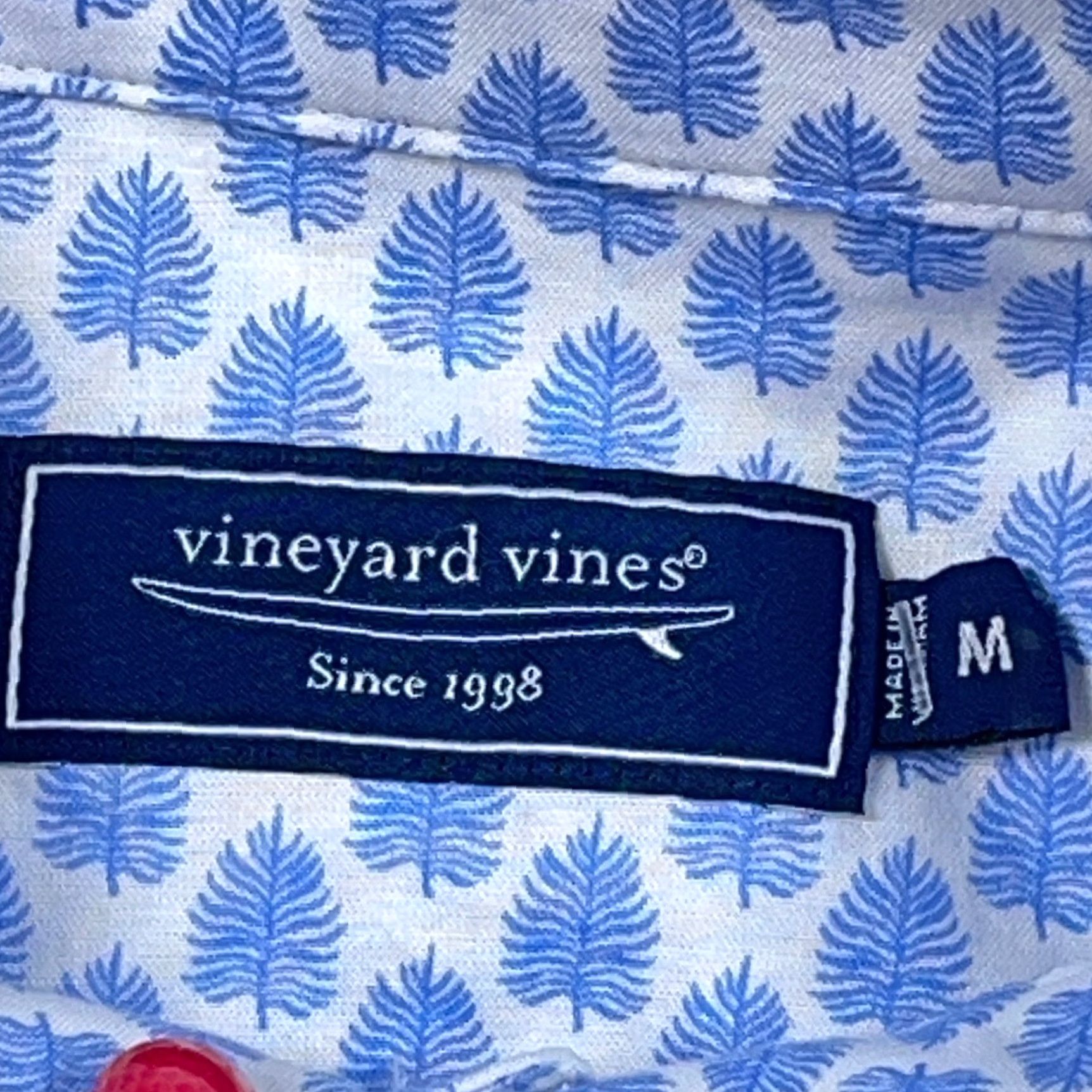Vineyard Vines Vineyard Vines Shirt Men Medium Blue Button Up Leaf Floral Hawaiian Camp Hiking Size US M / EU 48-50 / 2 - 3 Thumbnail