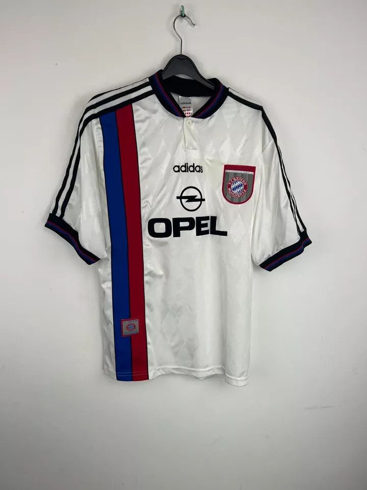 Adidas FC BAYERN MUNICH 1995 1996 AWAY size M FOOTBALL Kit SHIRT Size US M / EU 48-50 / 2 - 11 Thumbnail
