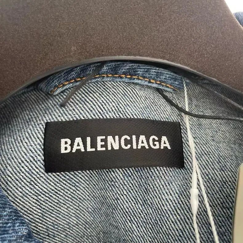 Balenciaga Balenciaga Back Logo Denim Jacket. Size US M / EU 48-50 / 2 - 5 Thumbnail