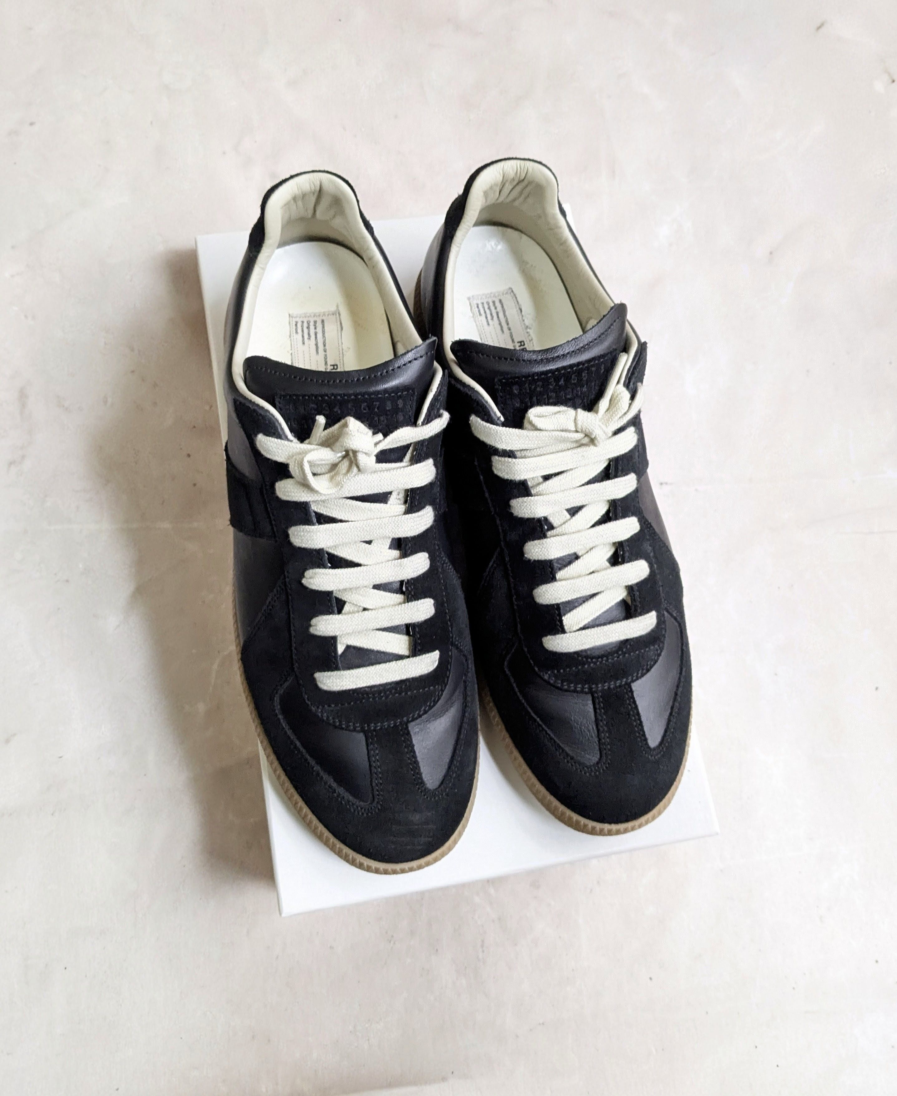 Maison Margiela Maison Margiela GAT Replica Black 12 45 Gum Low Size US 12 / EU 45 - 2 Thumbnail