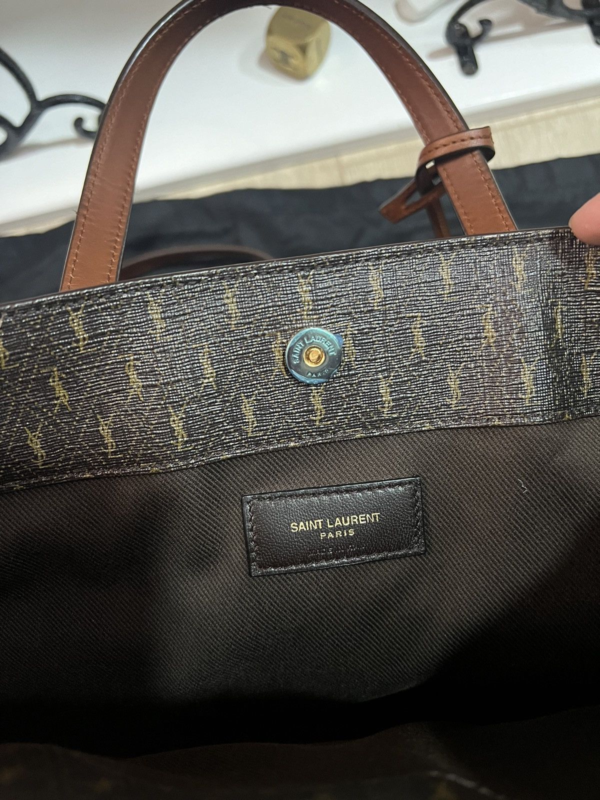 Saint Laurent Paris SS22 Le Monogramme Coated Canvas Shopping Bag Size ONE SIZE - 6 Thumbnail