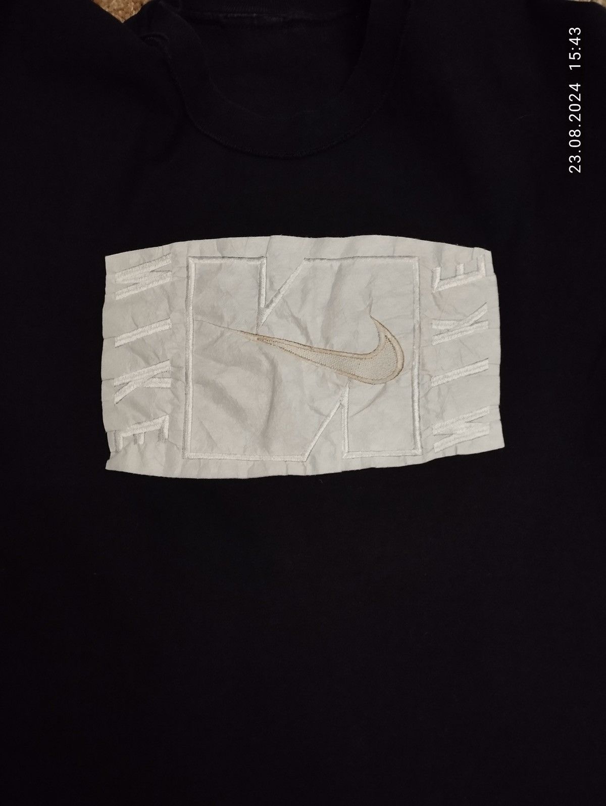 Nike × Vintage Vintage Nike T-Shirt Big Logo Mens Size Medium Size US M / EU 48-50 / 2 - 8 Thumbnail