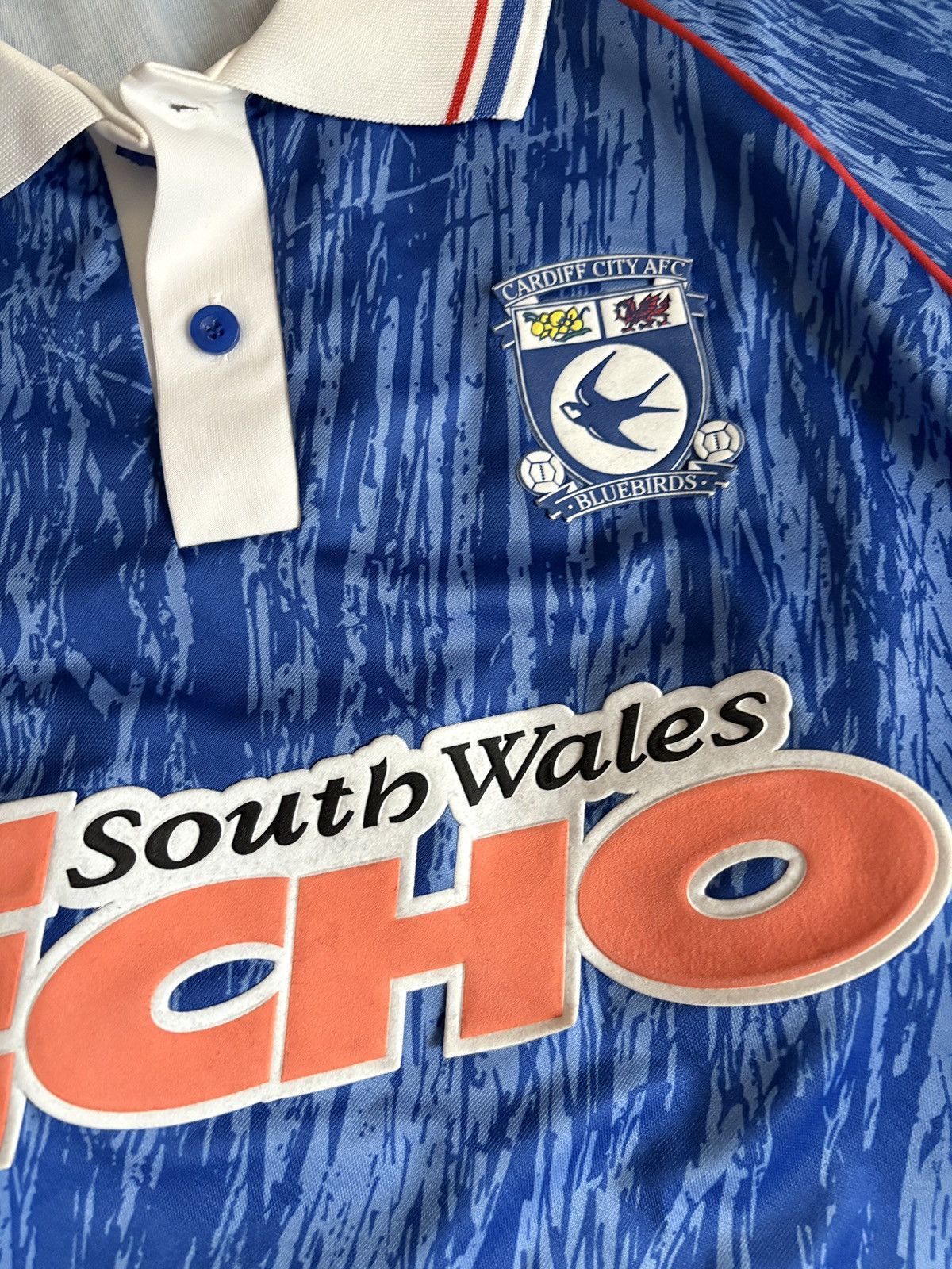 Vintage 1992/1993 Cardiff City Home BlueBird Football Soccer Jersey Size US M / EU 48-50 / 2 - 5 Thumbnail