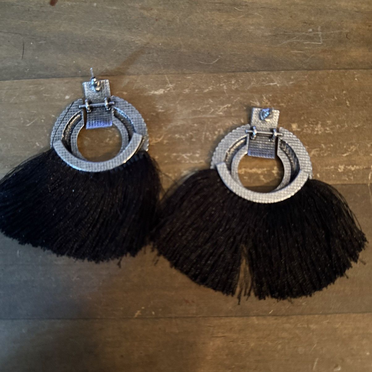 Other Silver tone black tassel fan earrings Size ONE SIZE - 4 Thumbnail