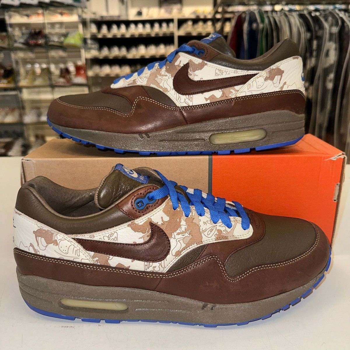 Nike Size 10.5 - 2006 Nike Air Max 1 Premium Olive Khaki Size US 10.5 / EU 43-44 - 1 Thumbnail