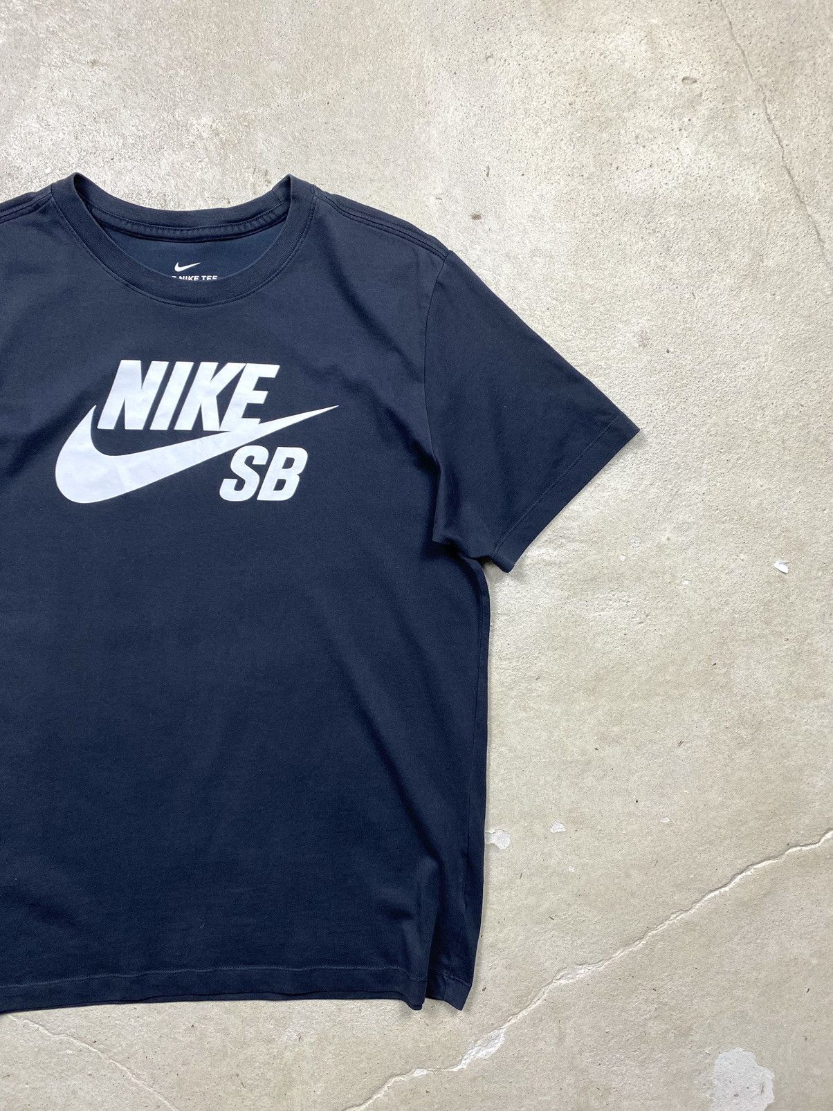 Nike Y2K 00’s Vintage Faded Nike Sb T Shirt Tn Zm Hype Size US M / EU 48-50 / 2 - 3 Thumbnail
