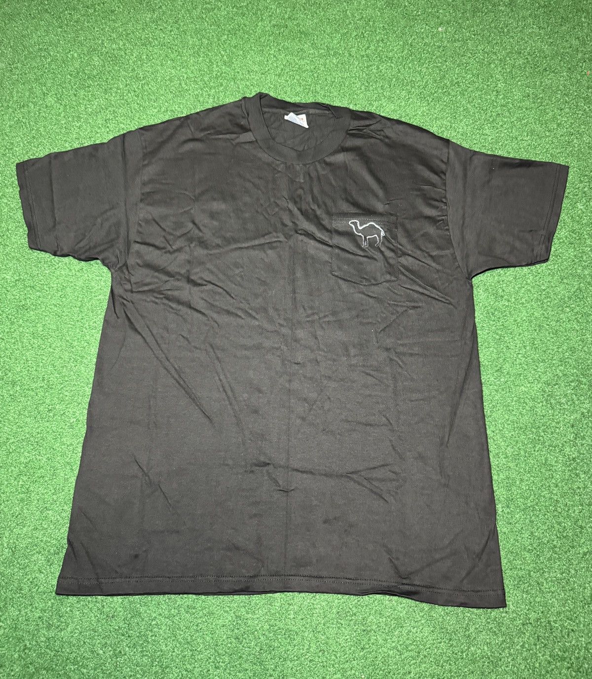 Camel Vintage 90s Camel Cigarettes New In Box Black Pocket T Shirt Size US XL / EU 56 / 4 - 5 Thumbnail