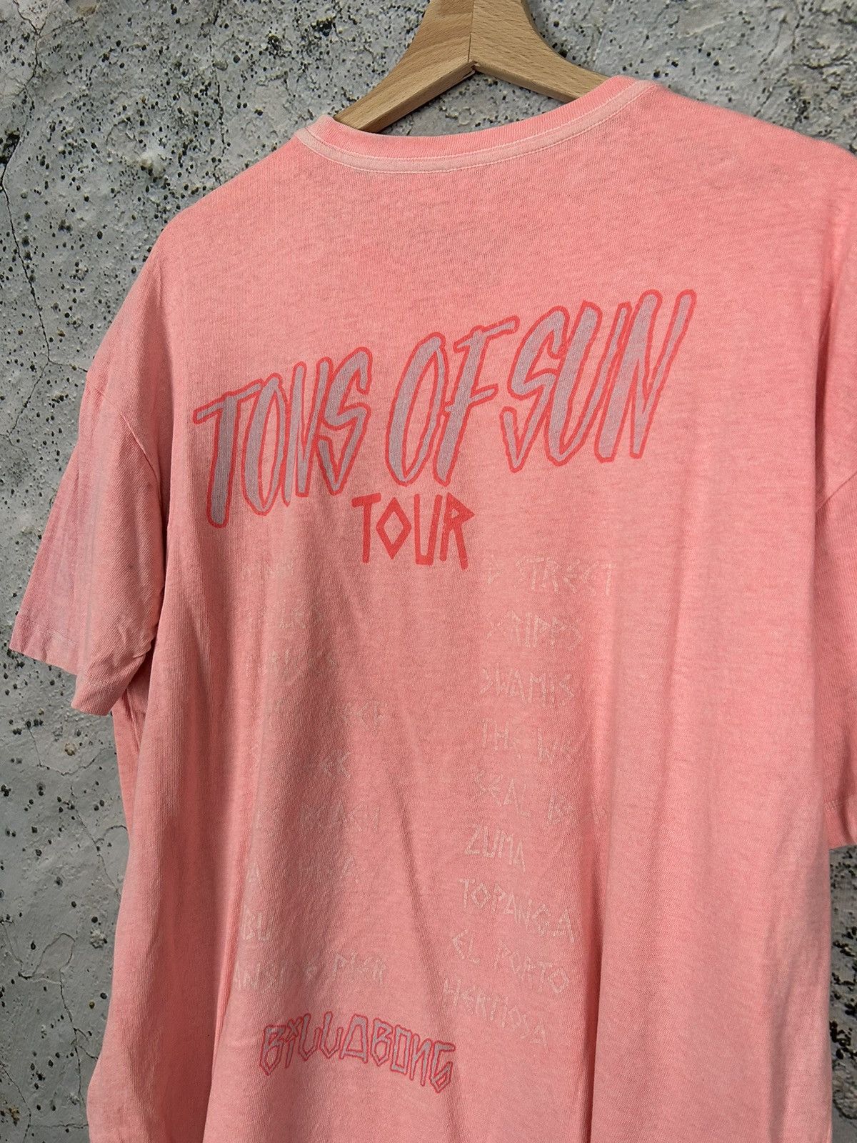 Billabong Vintage Billabong Surf Style Skateboards Tour Tee Hype Y2K Size US XS / EU 42 / 0 - 5 Thumbnail