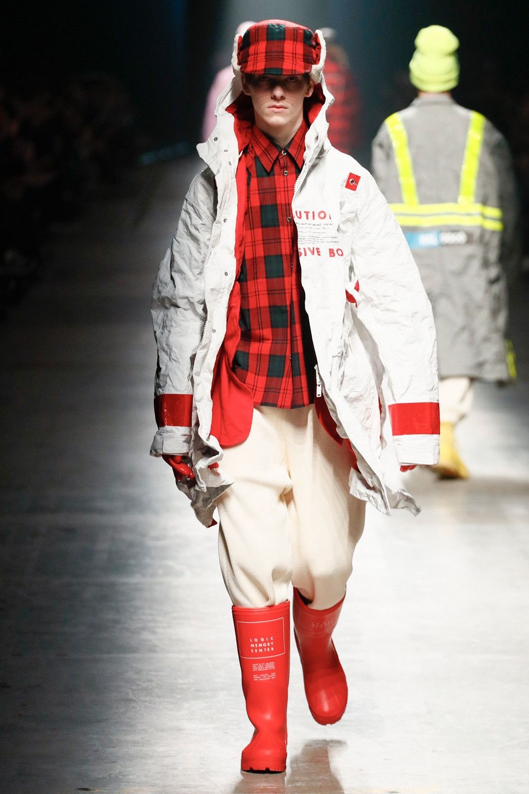 Jun Takahashi Undercover AW18 2001 a space odyssey parka Size US L / EU 52-54 / 3 - 2 Thumbnail