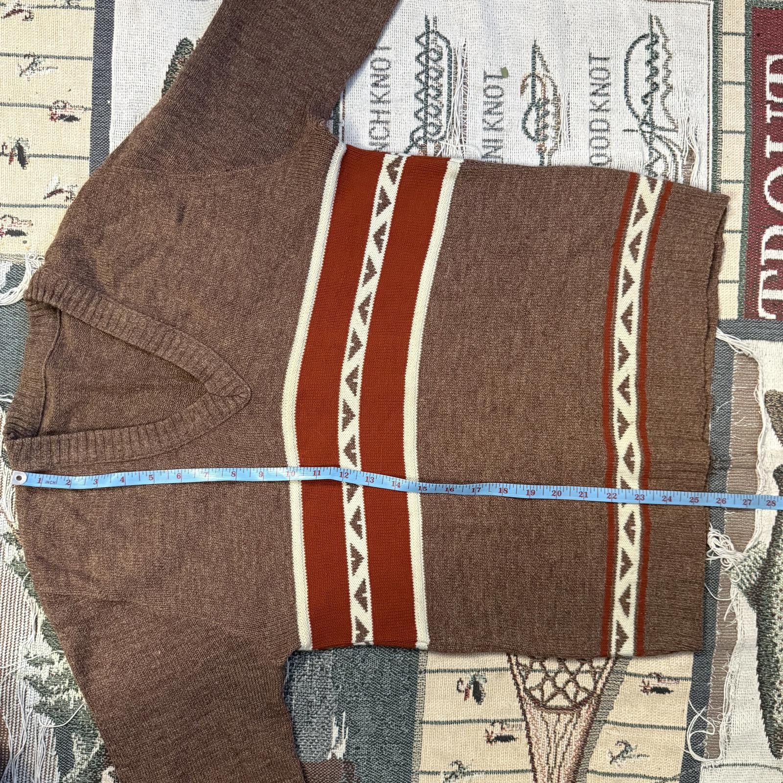 Designer Medium 1970s Acrylic Western Style V-neck Knit Sweater Size US M / EU 48-50 / 2 - 5 Thumbnail
