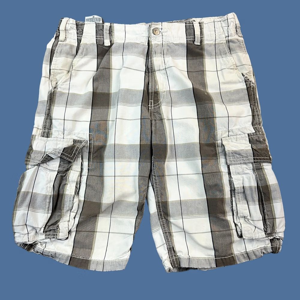 Levi's VINTAGE Levi's Shorts Mens 32 Plaid Cargo Baggy White Tab Skate Grunge Y2K Size US 32 / EU 48 - 1 Thumbnail