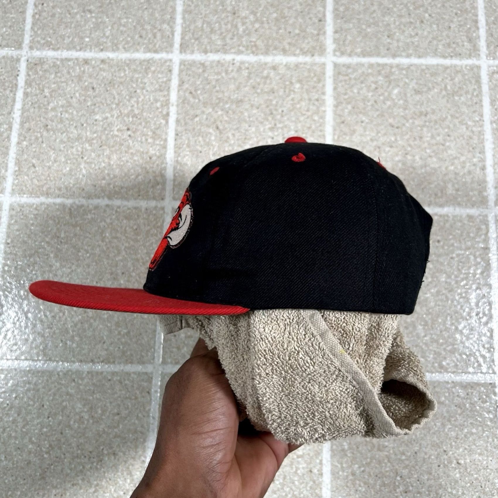 Vintage VINTAGE Chicago Bulls Captech Custom Snapback Cap Men One Size Black Snapback Mens Size ONE SIZE - 3 Thumbnail