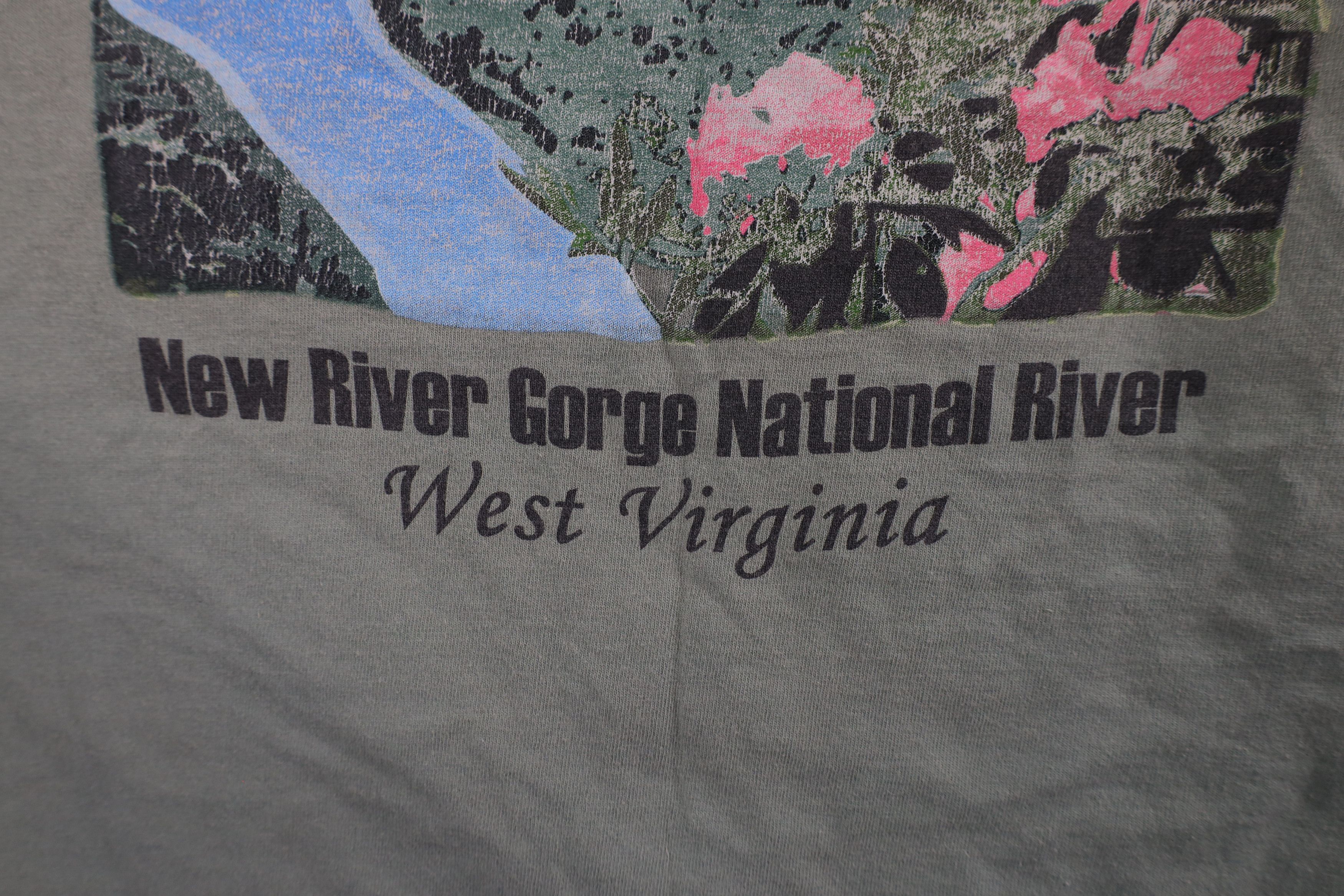 Vintage Vintage 90s Streetwear New River Gorge National T-Shirt USA Size US L / EU 52-54 / 3 - 10 Thumbnail