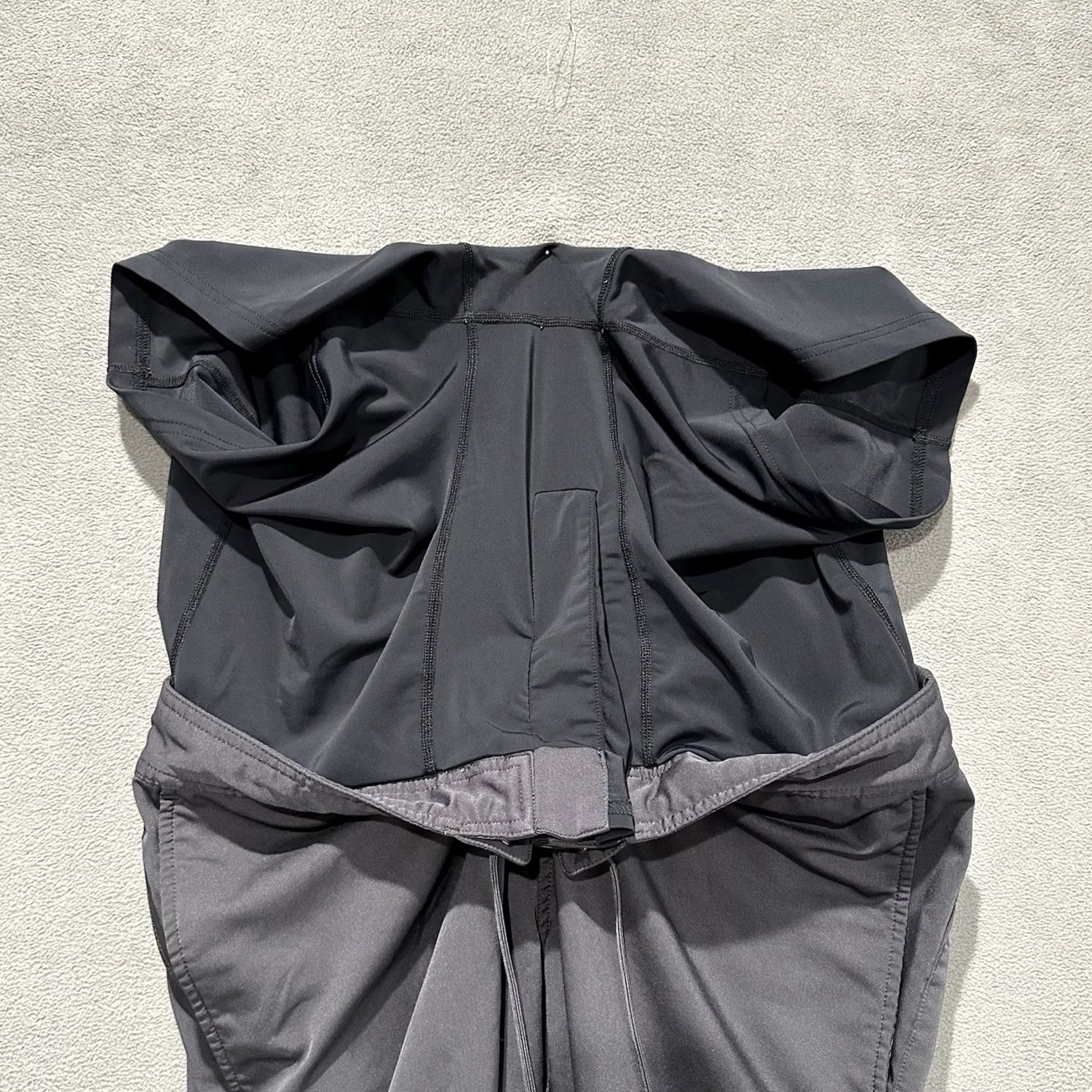 Ten Thousand Ten Thousand Foundation Short Mens Large Gray Athletic Training Gym Swim Lined Size US 33 - 4 Thumbnail